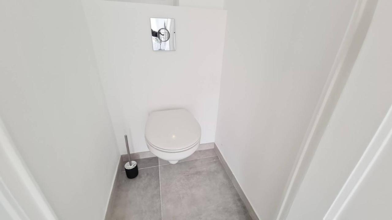 Maxbnb - T2 Balcon 50M2 - Climatise - Ouest - Toulon Ngoại thất bức ảnh