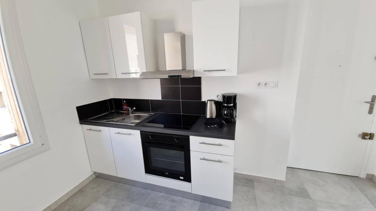 Maxbnb - T2 Balcon 50M2 - Climatise - Ouest - Toulon Ngoại thất bức ảnh