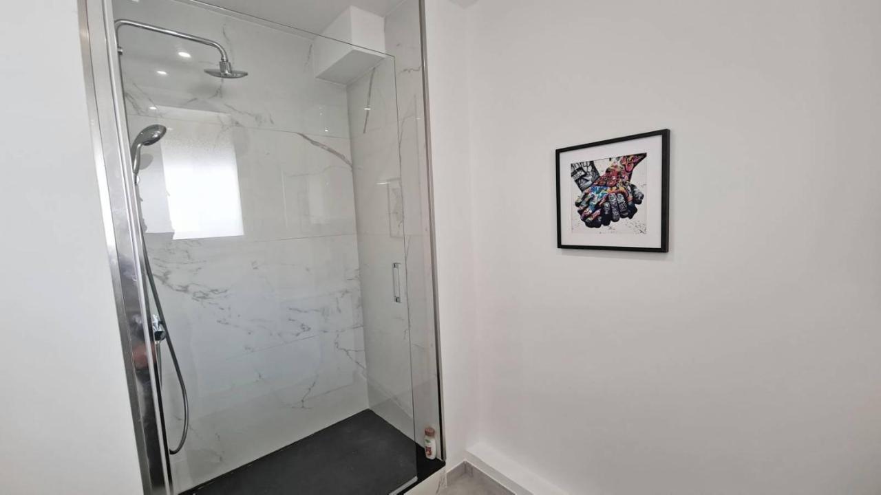 Maxbnb - T2 Balcon 50M2 - Climatise - Ouest - Toulon Ngoại thất bức ảnh