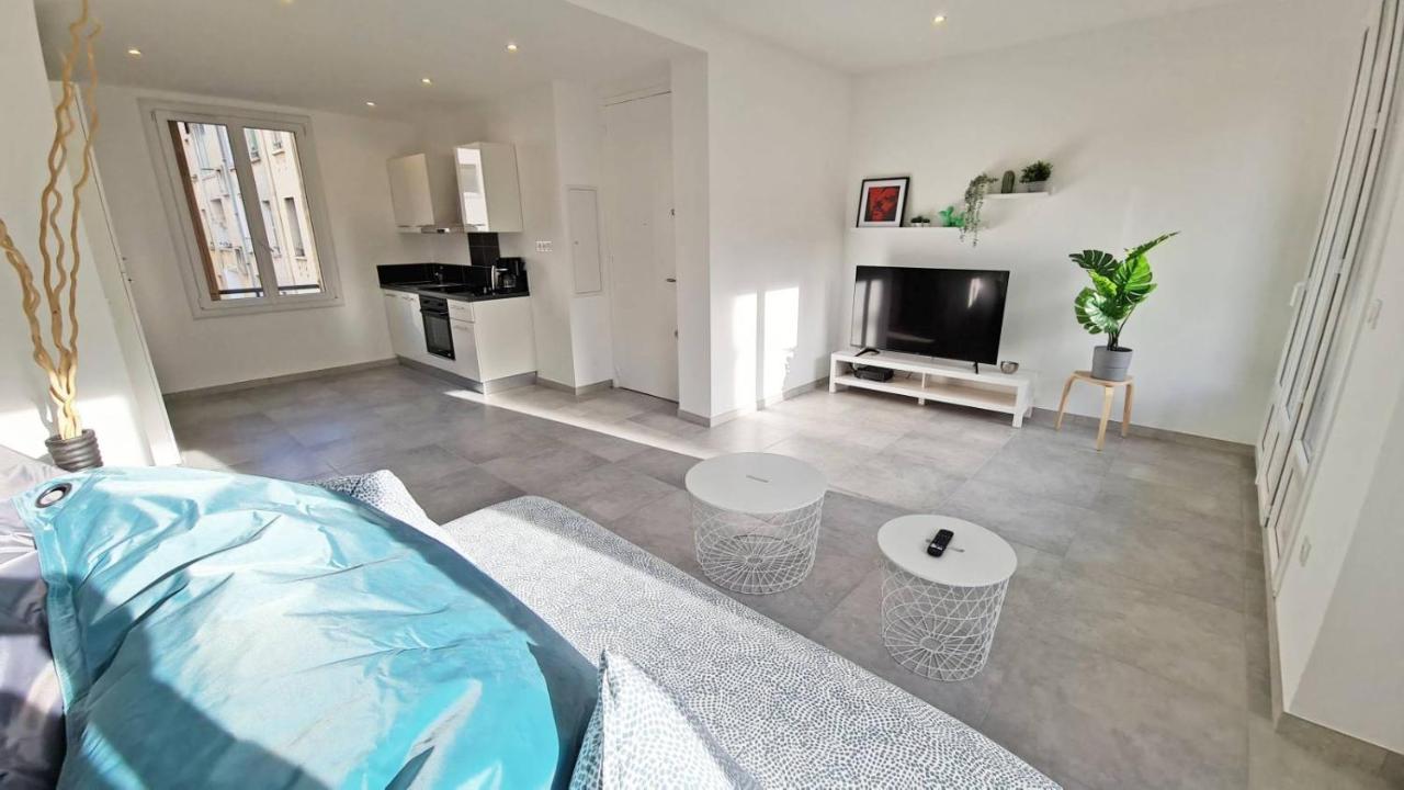 Maxbnb - T2 Balcon 50M2 - Climatise - Ouest - Toulon Ngoại thất bức ảnh